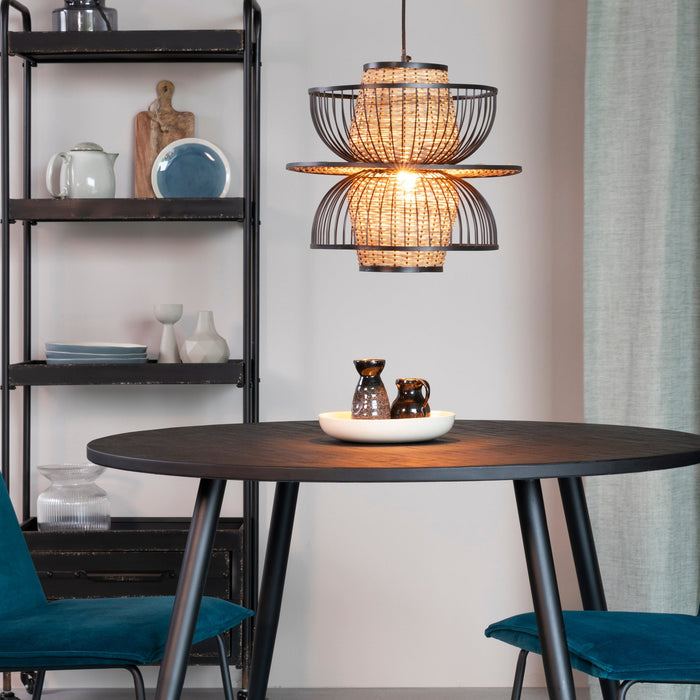 Hoe kies je de juiste verlichting? Praktisch lichtadvies voor hanglampen, tafellampen en werklicht. Combineer sfeer met functionaliteit.