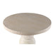 Ronde crème bijzettafel Muza van PTMD, gemaakt van robuust beton met een diameter van 56 cm.