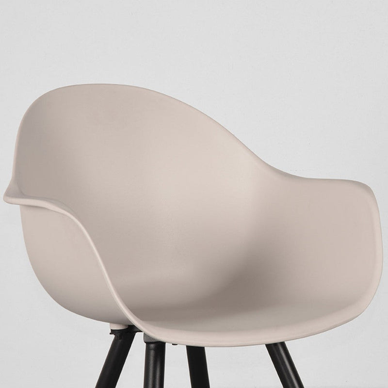 Eetkamerstoel Luca Zand PP Zwart Metalen Frame 58x54x85 cm-Eetkamerstoelen-LABEL51