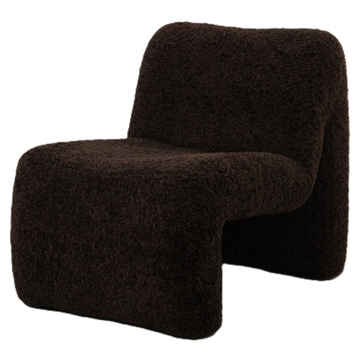 Moderne PTMD Oslo fauteuil in koffiebruin polyester met een zachte, gestructureerde teddy-look bekleding.