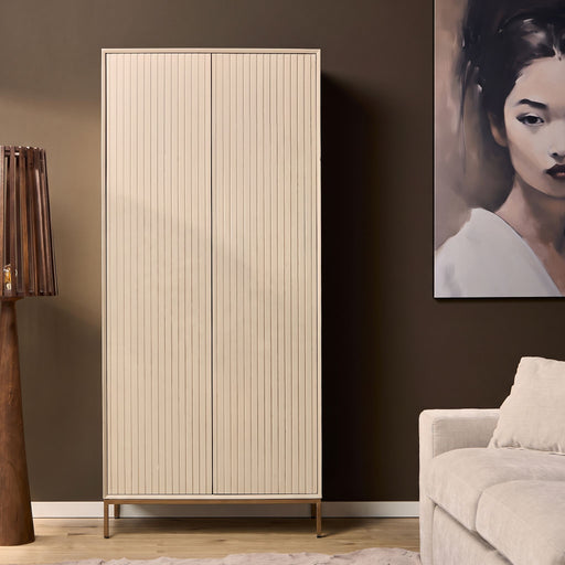 Kabinet Madison Zand Mangohout 90 cm, sfeerfoto in de woonkamer