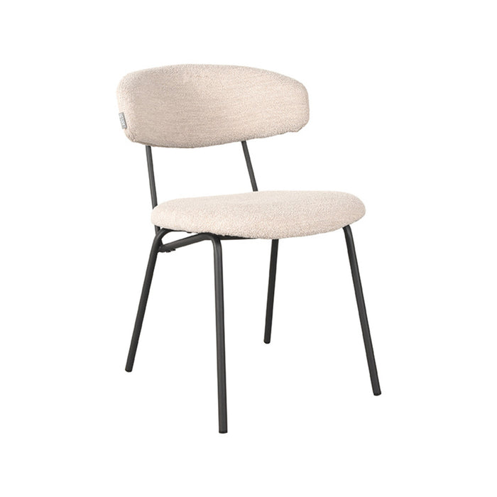 LABEL51 Zack eetkamerstoel in naturel bouclé stof met een zwart metalen onderstel, 53x59x79 cm.