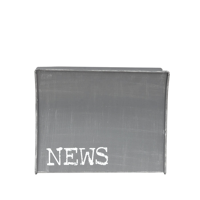 LABEL51 magazinehouder van antiek grijs metaal met witte vintage 'NEWS' opdruk, 35x18x29 cm.