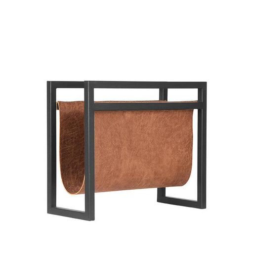 LABEL51 magazinehouder van cognac leder in een zwart metalen frame, 45x20x38 cm.