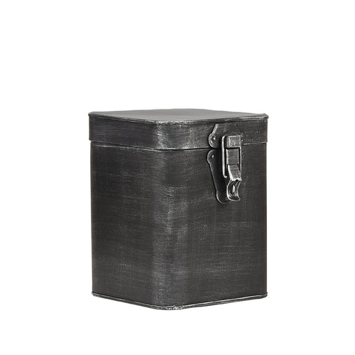 LABEL51 industriële opbergbox van antiek zwart metaal met scharnierend deksel en sluitclip, 15x16x19 cm.
