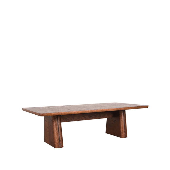 LABEL51 Jule salontafel van 140 cm in donkerbruin walnoothout met een robuust, modern houten onderstel.