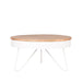 Ronde salontafel met houten blad, witte metalen rand en slanke witte poten, 80 cm diameter.