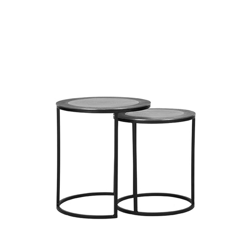 LABEL51 set van twee ronde salontafels met antiek ash blad en zwart metalen frame, 40 cm hoog.