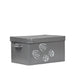 Antiek grijze metalen LABEL51 opbergkist met schoenafdrukken, 36x21x16 cm, inclusief deksel en handgrepen.