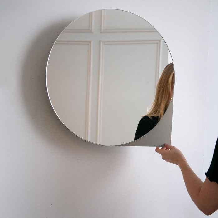 SONNET Spiegelkast L - Silky Taupe Spinder Design-Spiegels-Spinder