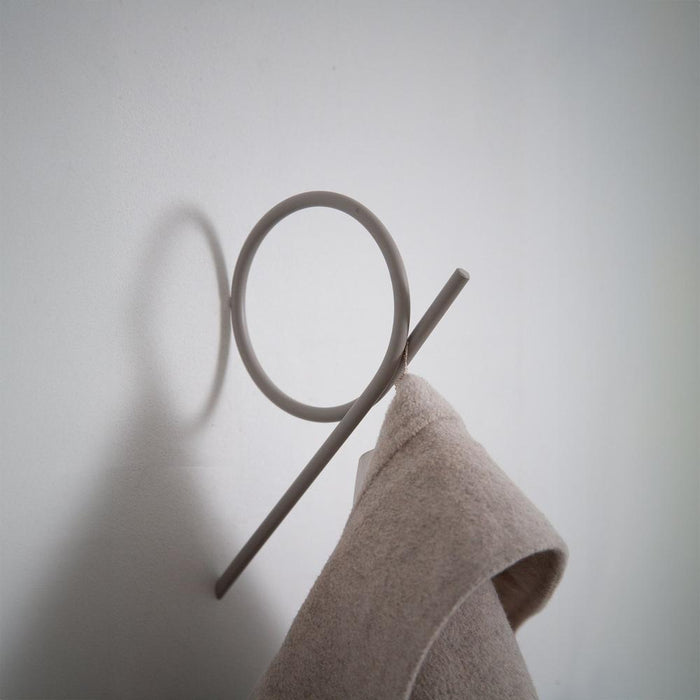 TUBA Kapstok L - Silky Taupe Spinder Design-Kapstokken-Spinder