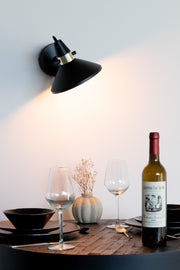 Wandlamp Jona Tijdloze Iron Zwart 19.5x19.5x15 cm-Wandlampen-Creating Home